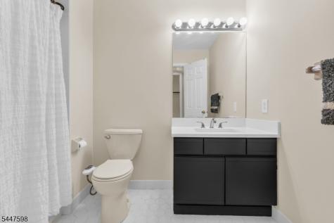 154 Leeds Court Madison NJ 07940