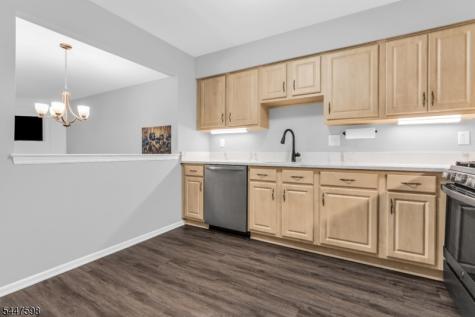154 Leeds Court Madison NJ 07940