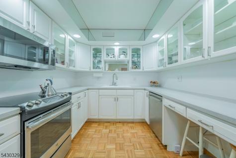 41 Wareham Court Scotch Plains NJ 07076