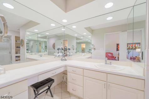41 Wareham Court Scotch Plains NJ 07076