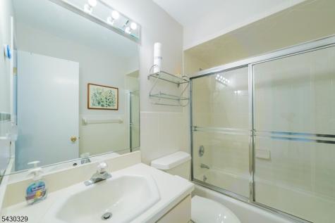 41 Wareham Court Scotch Plains NJ 07076