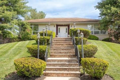 41 Wareham Court Scotch Plains NJ 07076