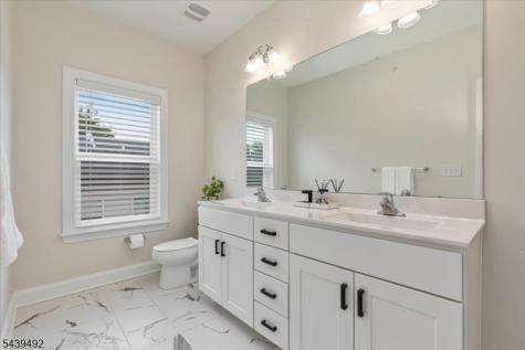 102 Abbe Road Little Falls NJ 07424