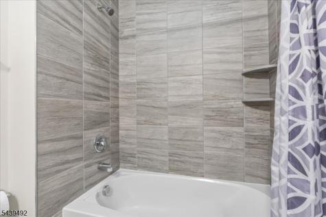 102 Abbe Road Little Falls NJ 07424