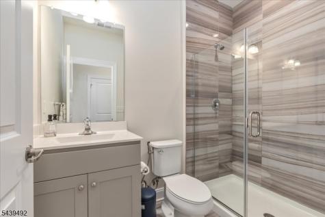 102 Abbe Road Little Falls NJ 07424