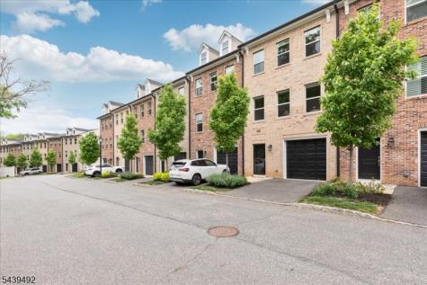 102 Abbe Road Little Falls NJ 07424