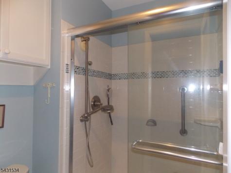 281 Abbey Drive Franklin NJ 08873