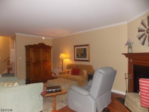 281 Abbey Drive Franklin NJ 08873