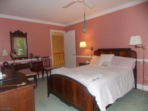 281 Abbey Drive Franklin NJ 08873