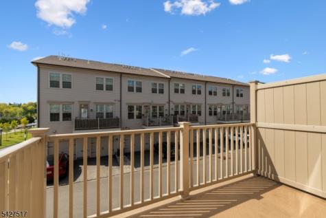 81 Arnold Drive Wood-ridge NJ 07075