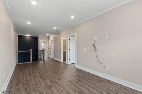 81 Arnold Drive Wood-ridge NJ 07075
