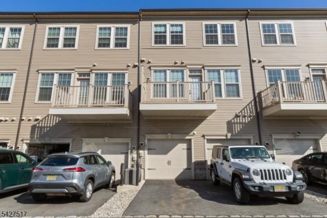 81 Arnold Drive Wood-ridge NJ 07075