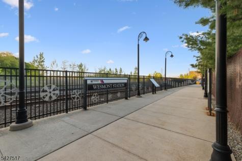81 Arnold Drive Wood-ridge NJ 07075