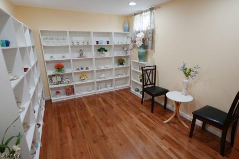 10 Queens Lane Wayne NJ 07470