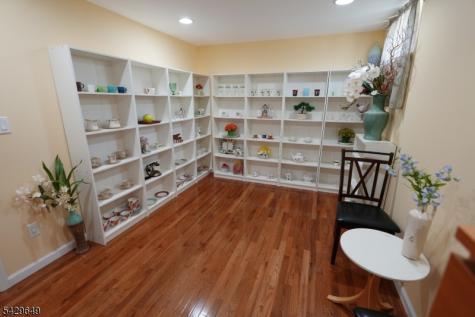 10 Queens Lane Wayne NJ 07470