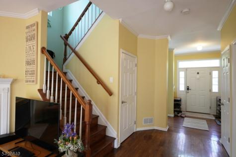 10 Queens Lane Wayne NJ 07470