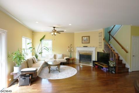 10 Queens Lane Wayne NJ 07470