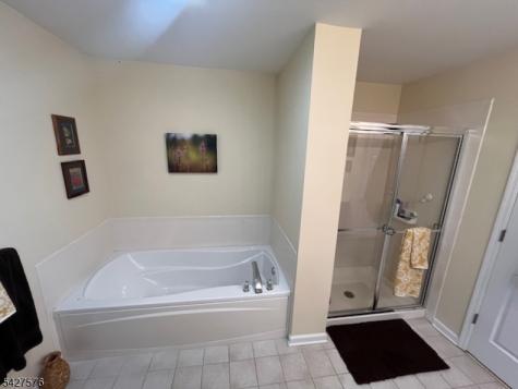 79 Bourne Ci Hardyston NJ 07419