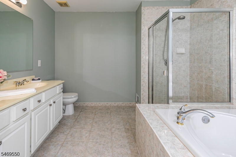 272 Colt Street Hopewell NJ 08534