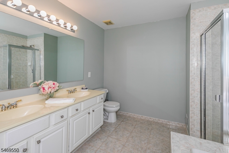 272 Colt Street Hopewell NJ 08534