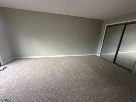 124 Bluebird Dr 3d Hillsborough NJ 08844