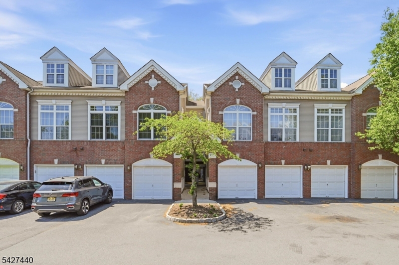 212 Riverwalk Way Clifton NJ 07014