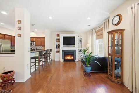 212 Riverwalk Way Clifton NJ 07014