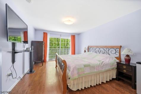 212 Riverwalk Way Clifton NJ 07014