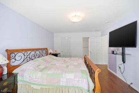 212 Riverwalk Way Clifton NJ 07014