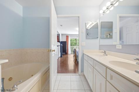 212 Riverwalk Way Clifton NJ 07014