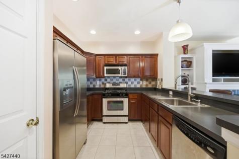 212 Riverwalk Way Clifton NJ 07014