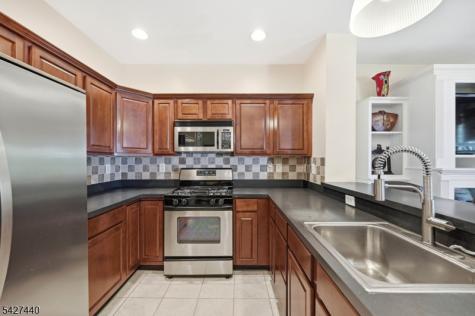 212 Riverwalk Way Clifton NJ 07014