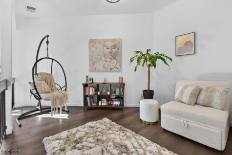 66 Kingsberry Drive Franklin NJ 08873