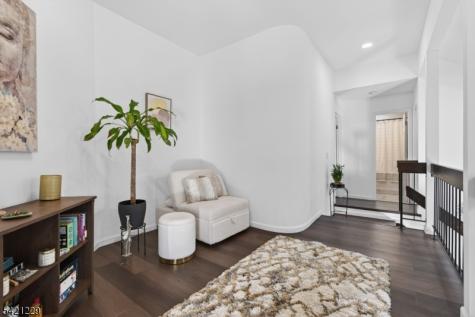 66 Kingsberry Drive Franklin NJ 08873