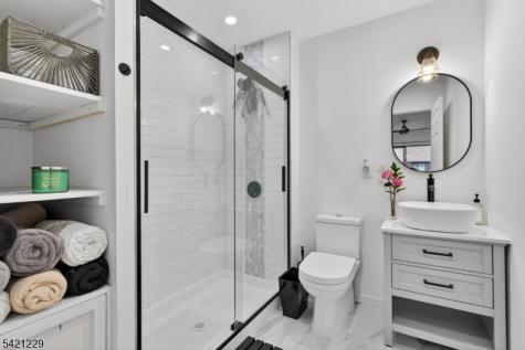 66 Kingsberry Drive Franklin NJ 08873