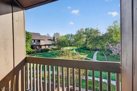 66 Kingsberry Drive Franklin NJ 08873