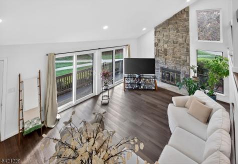 66 Kingsberry Drive Franklin NJ 08873