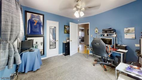 29 Colfax Manor Roselle Park NJ 07204