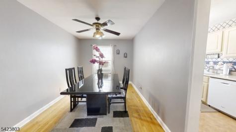 29 Colfax Manor Roselle Park NJ 07204