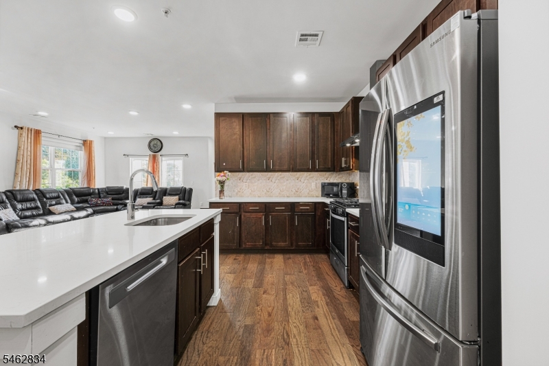 724 Lorhan Drive Piscataway NJ 08854