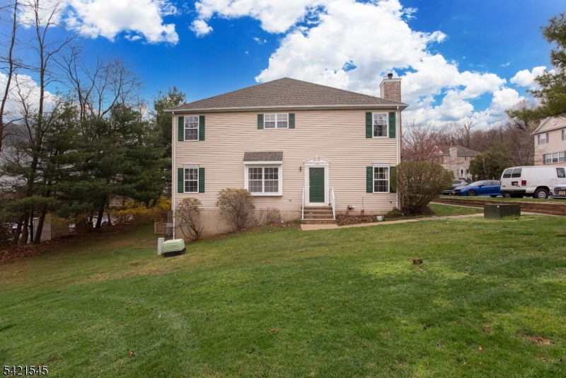 109 Tallwood Lane Green Brook NJ 08812