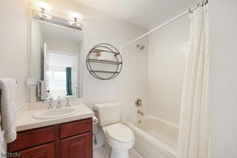 10 Loft Drive Bridgewater NJ 08836