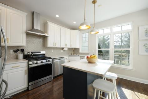 10 Loft Drive Bridgewater NJ 08836
