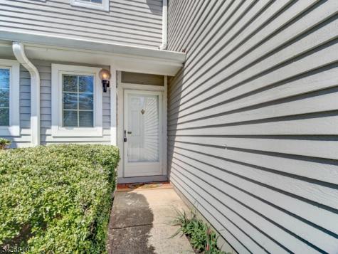 28 Helton Terrace Montville NJ 07045
