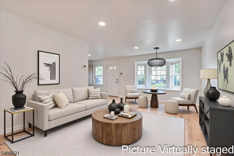 3302 Stonehedge Road Edison NJ 08820