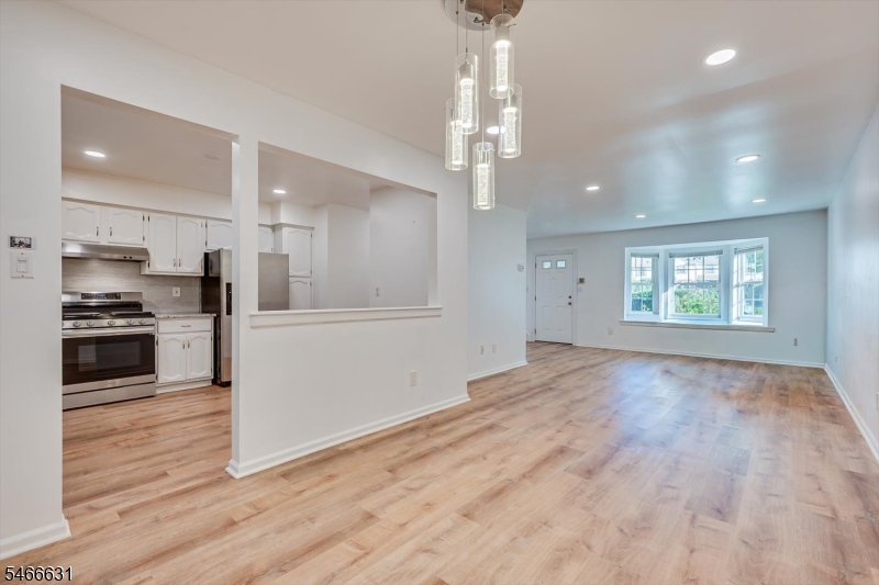 3302 Stonehedge Road Edison NJ 08820