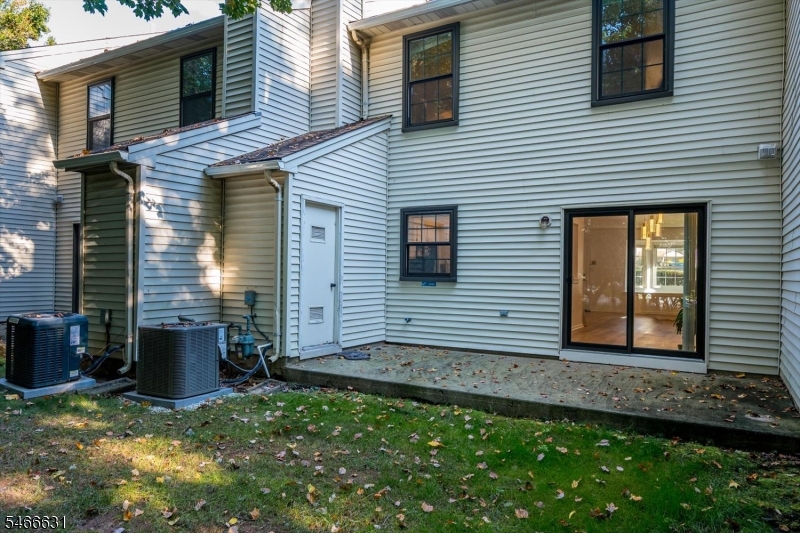 3302 Stonehedge Road Edison NJ 08820