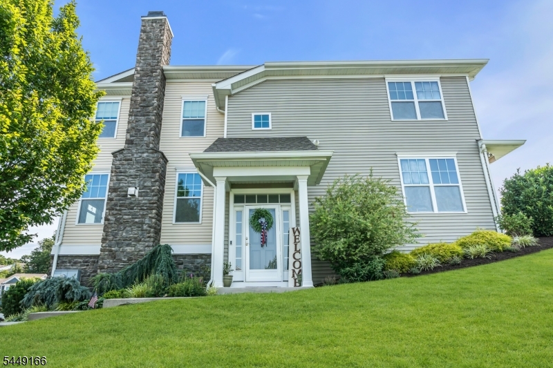 18 Blazingstar Way Allamuchy NJ 07840