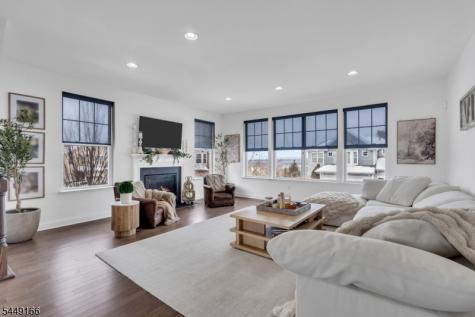 18 Blazingstar Way Allamuchy NJ 07840