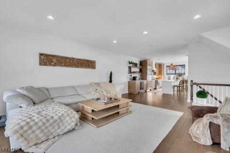 18 Blazingstar Way Allamuchy NJ 07840